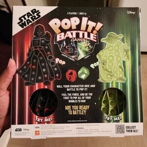 Star Wars Pop It! Battle Game Yoda Darth Vader NEW